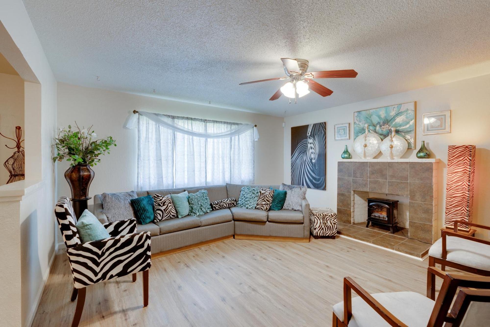 Breezy Fresno Home - Near Airport And Downtown Exterior photo